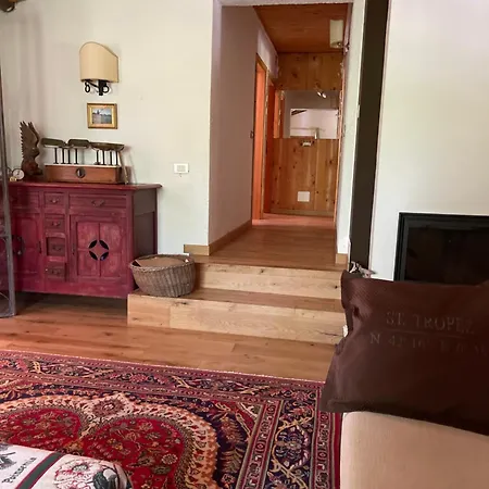 Leonard House In The Woods *