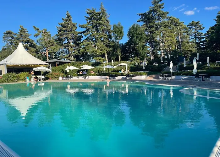 샬레 Leonard House In The Wood