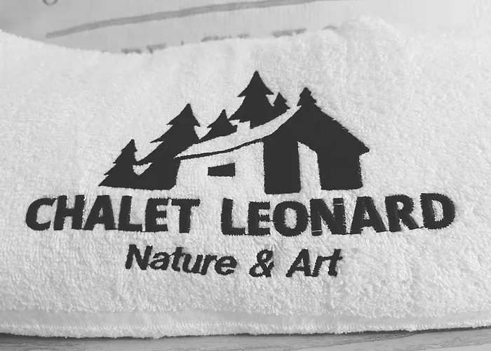 Leonard House In The Wood